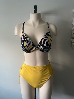 La Vie En Rose Aqua 2 Piece Bikini Swimsuit Set Floral Strappy Size XL